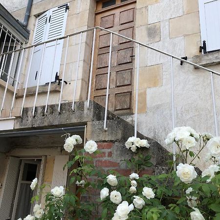 Sancerre Sunflower - Tournesol De Sancerre Exterior photo